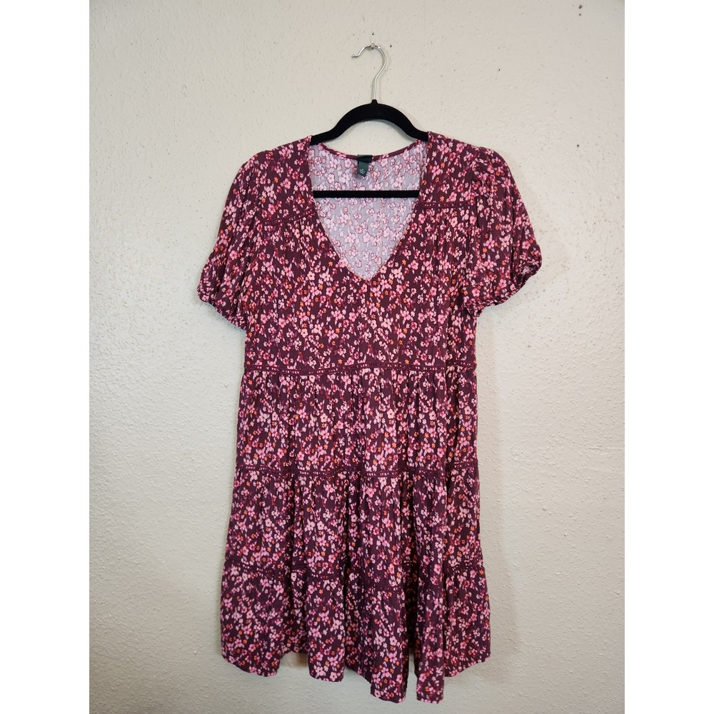 Wild Fable Women's Red Tiered Floral V-Neck Short Sleeve Sundress Size Medium